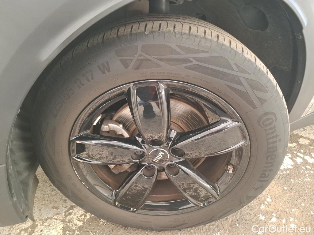  Mini  Countryman MINI  / 2020 / 5P / Crossover Cooper Essential 136 ch BVA7 #1