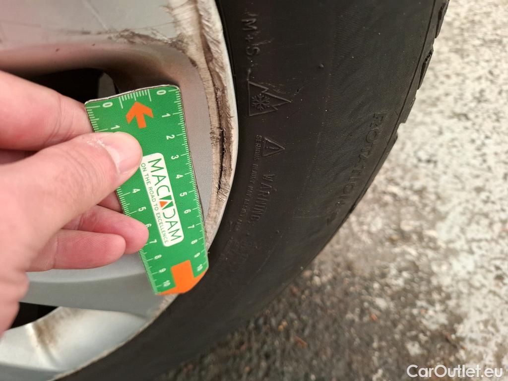  Citroen  C3  Société Feel Nav 1.2 PureTech 80CV BVM5 E6 #18