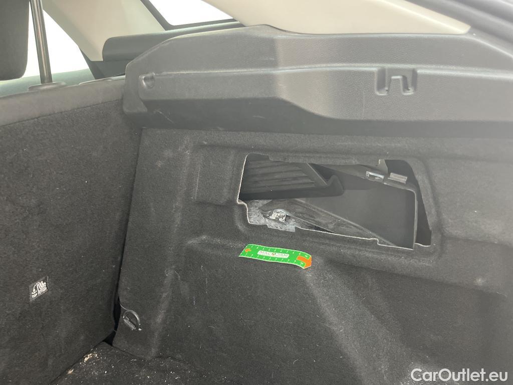  Citroen  C4 CITROEN  / 2020 / 5P / Berline PureTech 100 BVM6 Live Pack Business (Ex F403) #46