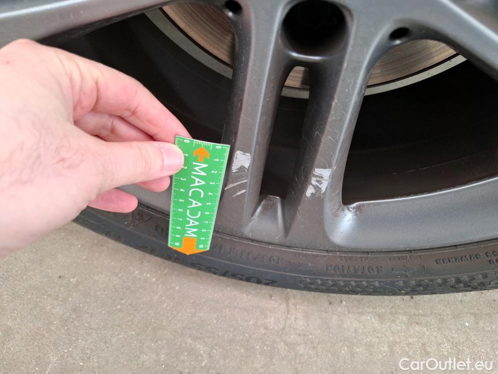  Mercedes  A-Klasse MERCEDES-BENZ Classe A Compact / 2018 / 5P / Berline A 180 d Business Line BVA #12