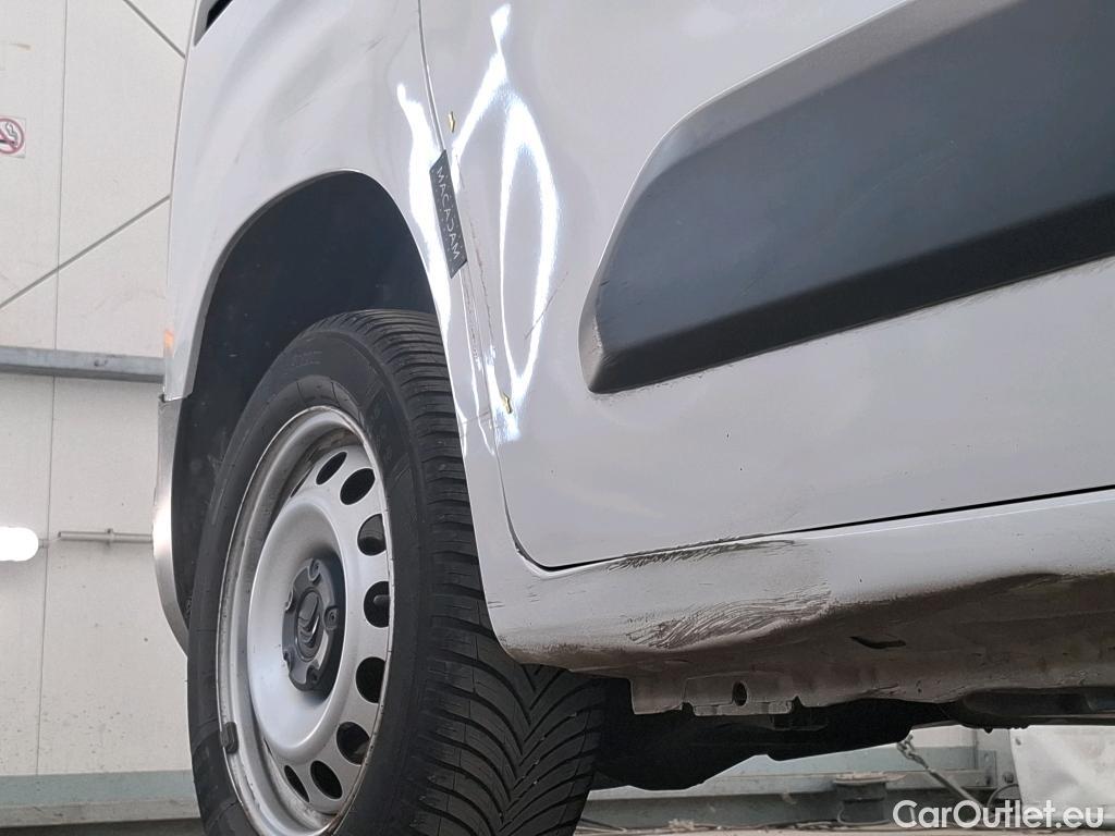  Citroen  Berlingo CITROEN  Van / 2018 / 4P / Fourgonnette Taille M 650kg BlueHDi 130 S&S EAT8 #16