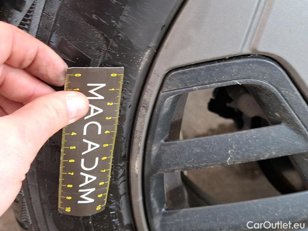  Citroen  C4 CITROEN  X / 2022 / 4P / Berline PureTech 130 S&S EAT8 Feel Pack #16