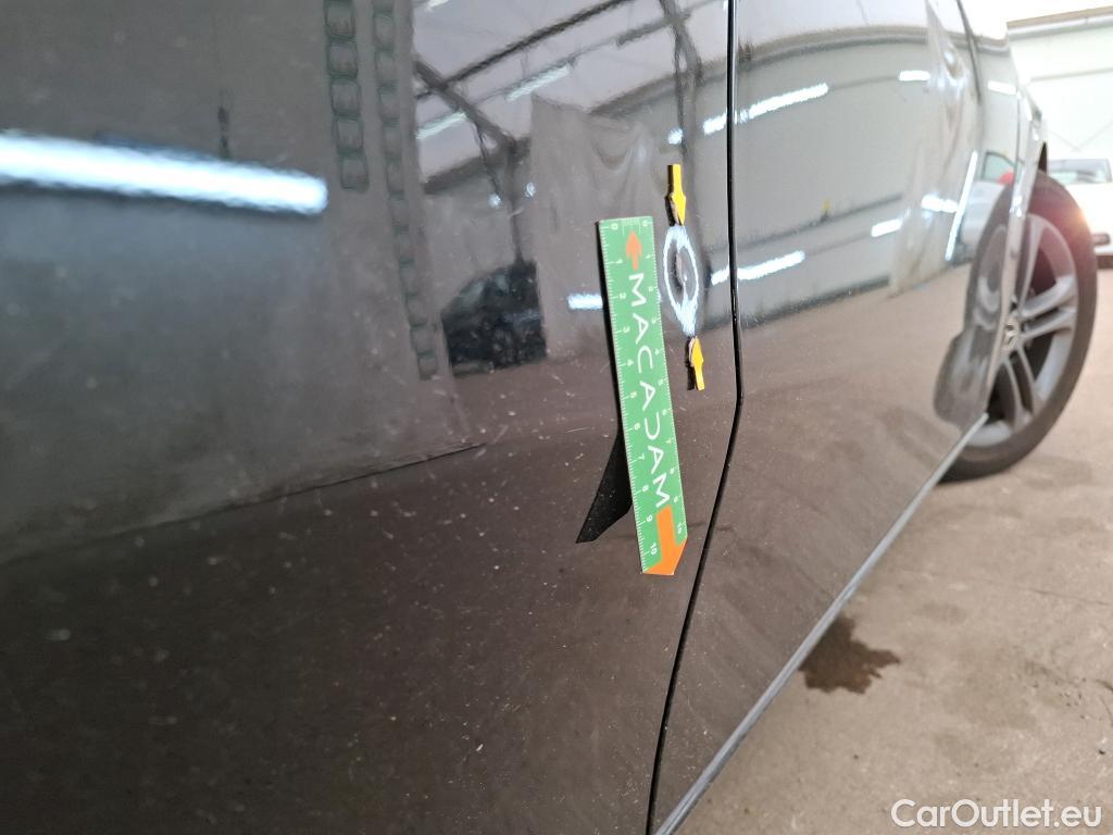  Mercedes  A-Klasse MERCEDES-BENZ Classe A Compact / 2018 / 5P / Berline A 180 d Business Line BVA #27