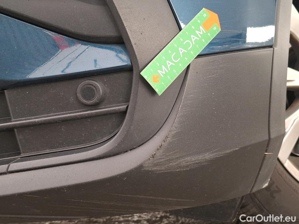  Volkswagen  Tiguan VOLKSWAGEN  / 2020 / 5P / SUV 2.0 TDI 150 DSG7 Life Business #47