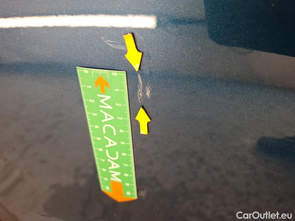  Volkswagen  Tiguan VOLKSWAGEN  / 2020 / 5P / SUV 2.0 TDI 150 DSG7 Life Business #40