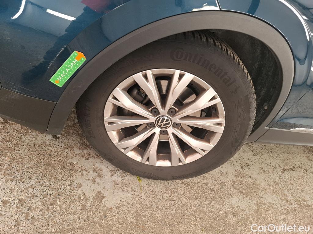  Volkswagen  Tiguan VOLKSWAGEN  / 2020 / 5P / SUV 2.0 TDI 150 DSG7 Life Business #44