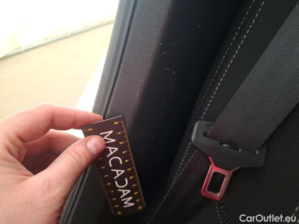  Peugeot  208 PEUGEOT  / 2015 / 5P / Berline &BLUEHDI 100 S&S ALLURE BUSINESS #10