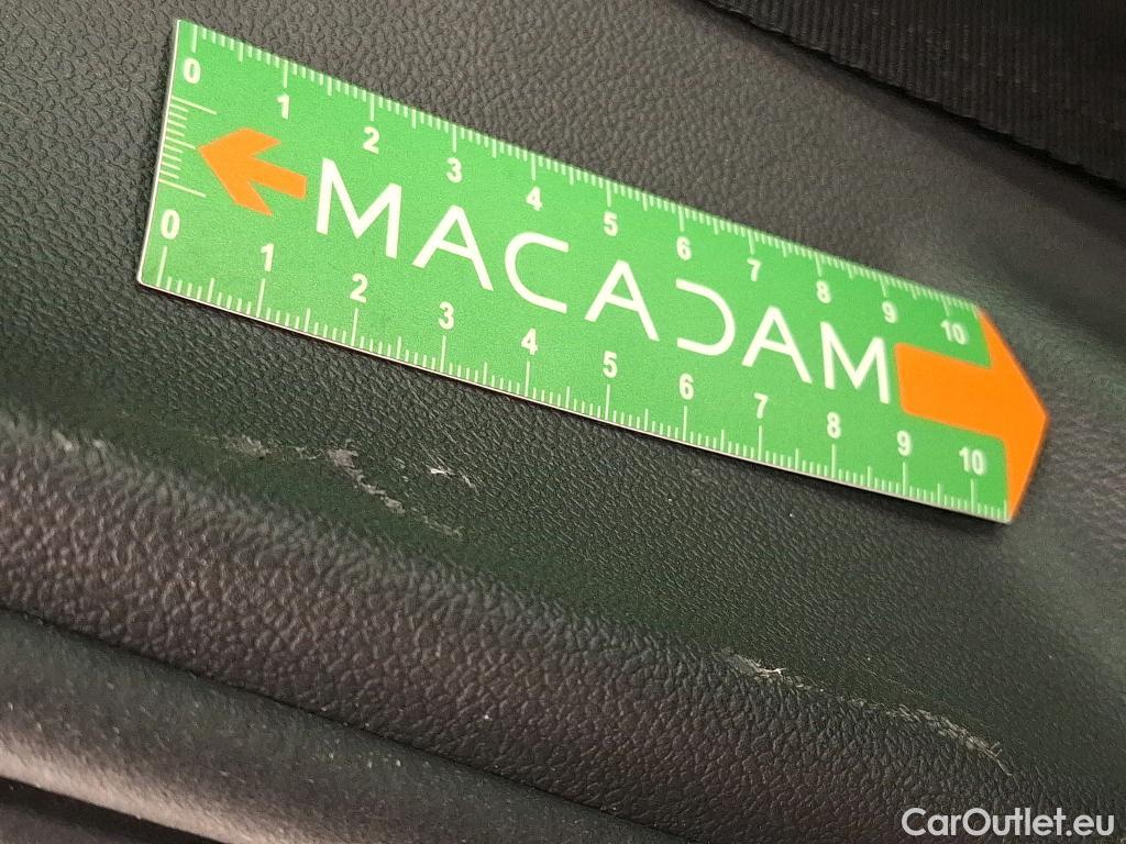  Volkswagen  Tiguan VOLKSWAGEN  / 2020 / 5P / SUV 2.0 TDI 150 DSG7 Life Business #25