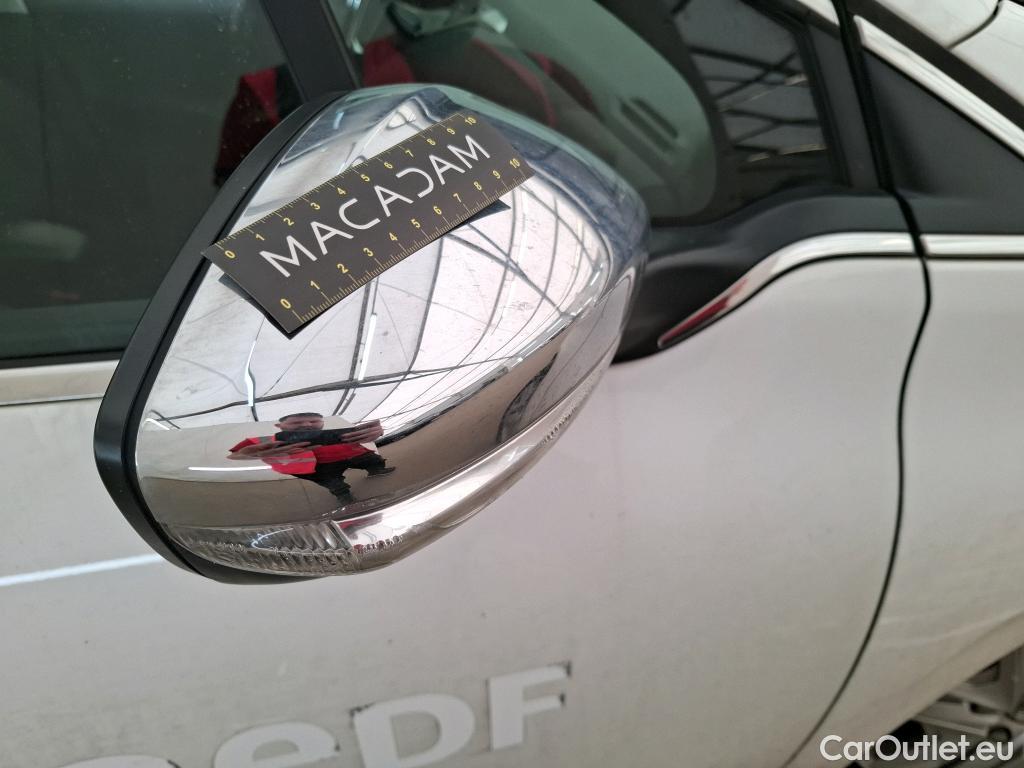  Peugeot  208 PEUGEOT  / 2015 / 5P / Berline &BLUEHDI 100 S&S ALLURE BUSINESS #14