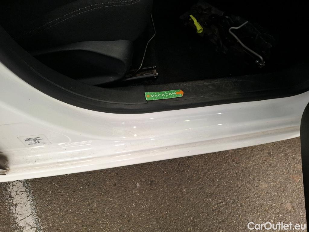  Peugeot  208  Affaire Premium Pack 1.5 HDi 100CV BVM5 E6dT #22