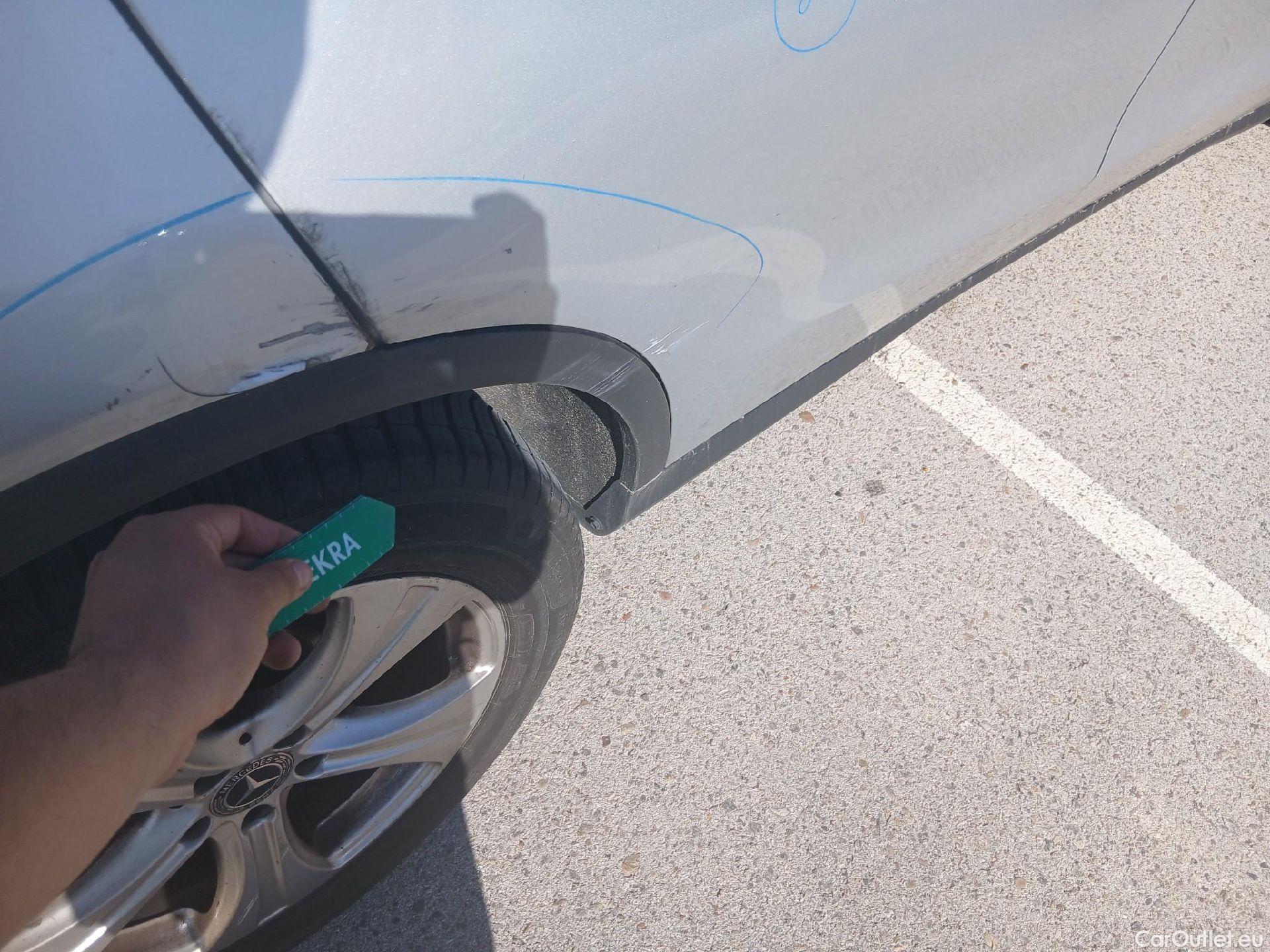  Mercedes  G-Klasee MERCEDES-BENZ Clase GLC / 2015 / 5P / todoterreno GLC 220 d 4MATIC #33