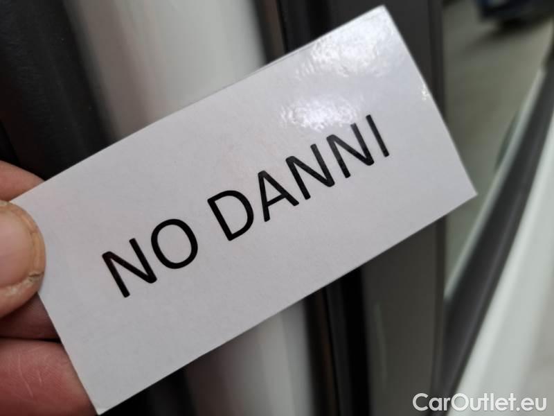  Fiat  Panda FIAT  / 2011 / 5P / BERLINA 1.0 FIREFLY 70CV SeS HYBRID CITY LIFE #87