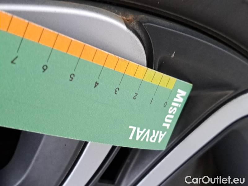  Fiat  Panda FIAT  / 2011 / 5P / BERLINA 1.0 FIREFLY 70CV SeS HYBRID CITY LIFE #70