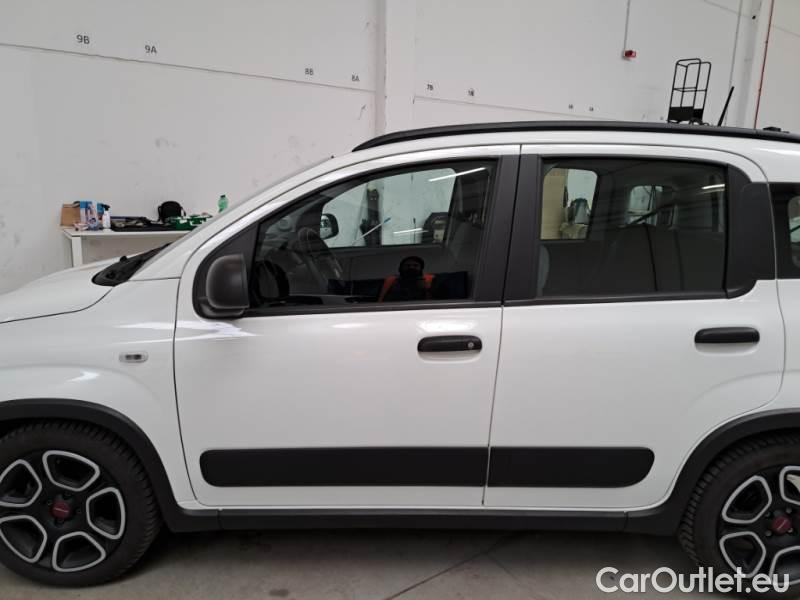  Fiat  Panda FIAT  / 2011 / 5P / BERLINA 1.0 FIREFLY 70CV SeS HYBRID CITY LIFE #56