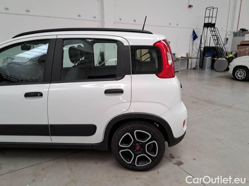 Fiat  Panda FIAT  / 2011 / 5P / BERLINA 1.0 FIREFLY 70CV SeS HYBRID CITY LIFE #51