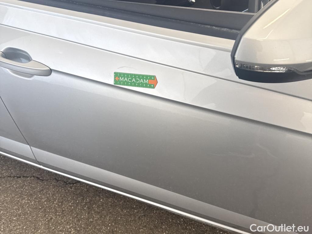  Volkswagen  Polo VOLKSWAGEN  / 2021 / 5P / Berline 1.0 TSI 95 Life Business #27