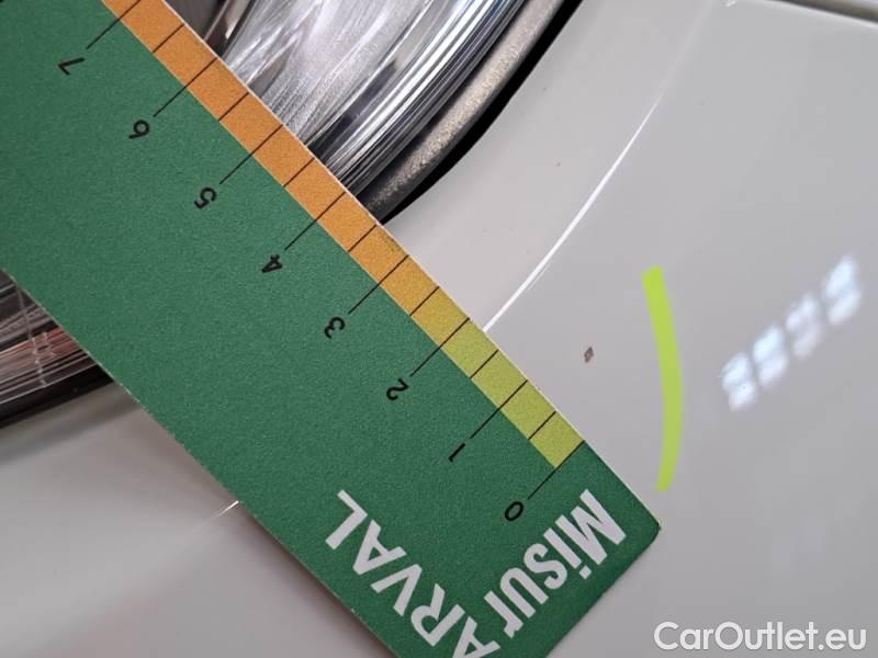  Fiat  Panda FIAT  / 2011 / 5P / BERLINA 1.0 FIREFLY 70CV SeS HYBRID CITY LIFE #28