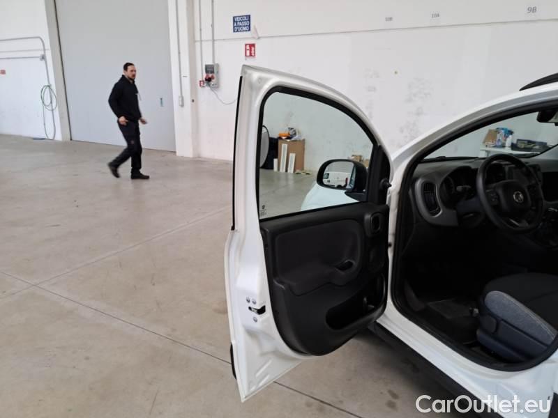  Fiat  Panda FIAT  / 2011 / 5P / BERLINA 1.0 FIREFLY 70CV SeS HYBRID CITY LIFE #88