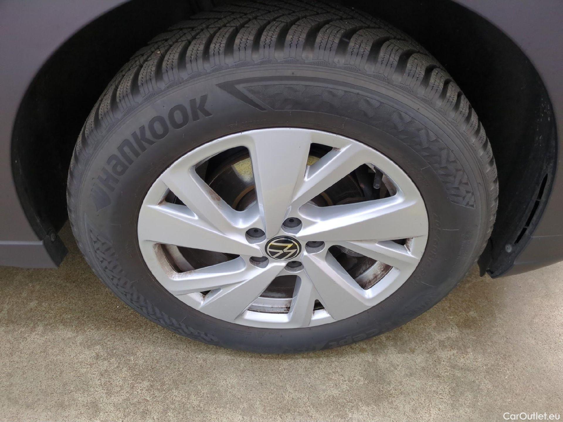  Volkswagen  Taigo  Life Business 1.0 TSI 110CV BVM6 E6d #3