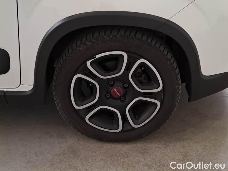  Fiat  Panda FIAT  / 2011 / 5P / BERLINA 1.0 FIREFLY 70CV SeS HYBRID CITY LIFE #67