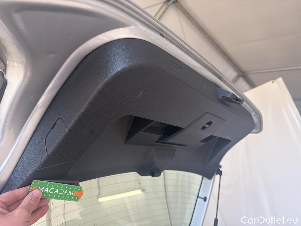  Volkswagen  Polo VOLKSWAGEN  / 2021 / 5P / Berline 1.0 TSI 95 Life Business #9