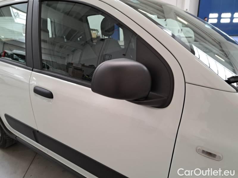 Fiat  Panda FIAT  / 2011 / 5P / BERLINA 1.0 FIREFLY 70CV SeS HYBRID CITY LIFE #65