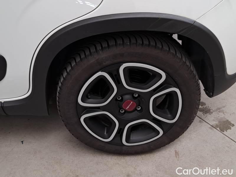  Fiat  Panda FIAT  / 2011 / 5P / BERLINA 1.0 FIREFLY 70CV SeS HYBRID CITY LIFE #71