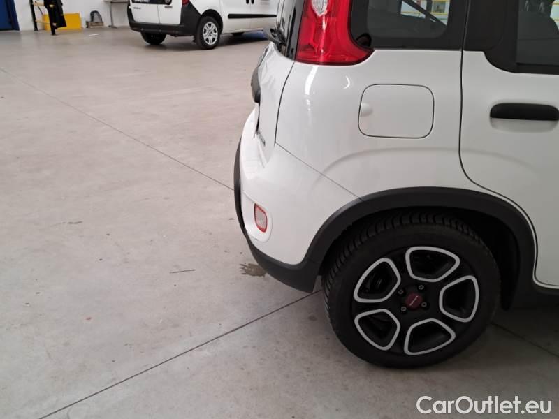  Fiat  Panda FIAT  / 2011 / 5P / BERLINA 1.0 FIREFLY 70CV SeS HYBRID CITY LIFE #41