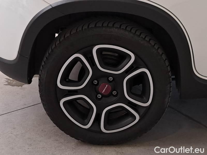  Fiat  Panda FIAT  / 2011 / 5P / BERLINA 1.0 FIREFLY 70CV SeS HYBRID CITY LIFE #18