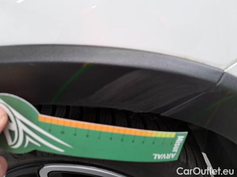  Fiat  Panda FIAT  / 2011 / 5P / BERLINA 1.0 FIREFLY 70CV SeS HYBRID CITY LIFE #52