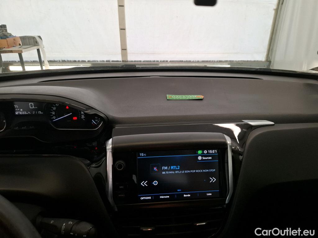  Peugeot  208  Affaire Premium Pack 1.5 HDi 100CV BVM5 E6dT #1