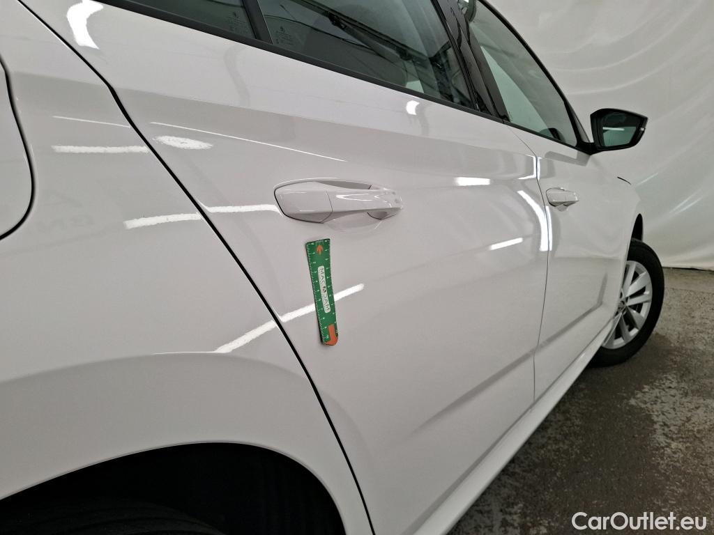  Skoda  KAMIQ SKODA  / 2019 / 5P / SUV 1.0 TSI 95ch BVM5 Business #1