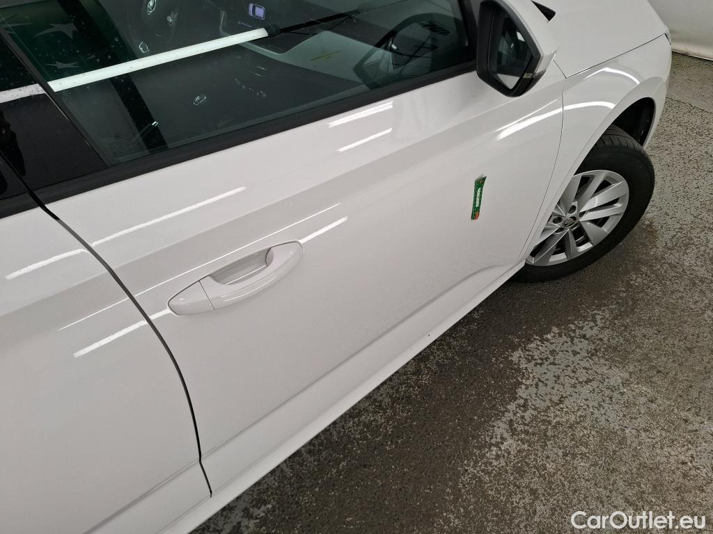  Skoda  KAMIQ SKODA  / 2019 / 5P / SUV 1.0 TSI 95ch BVM5 Business #7