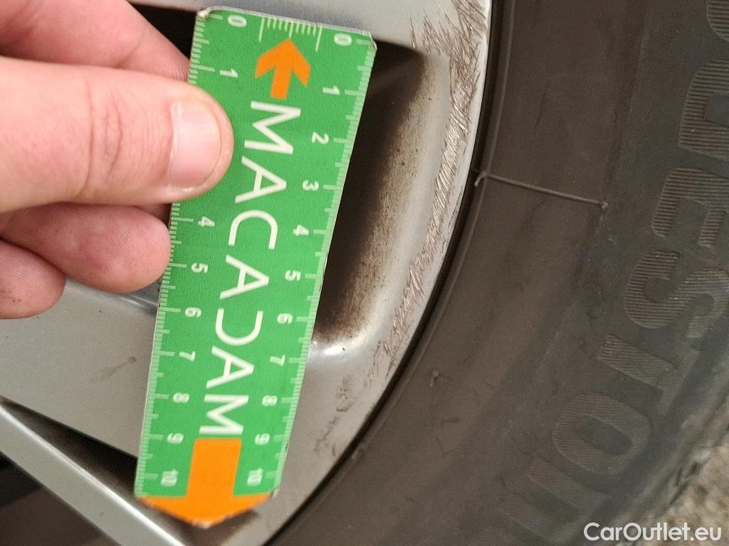  Peugeot  208  Affaire Premium Pack 1.5 HDi 100CV BVM5 E6dT #59