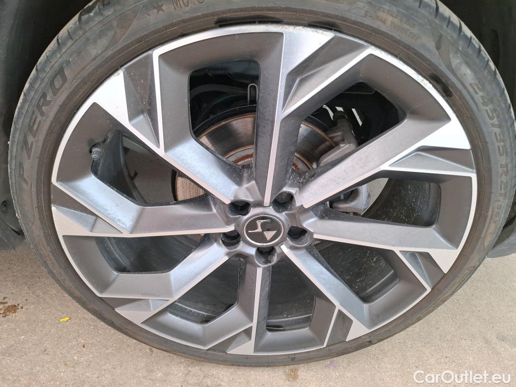  Citroen  DS 7 CROSSBACK DS 7 E-Tense 360 Opera 4x4 1.6 360CV BVA8 6E #9