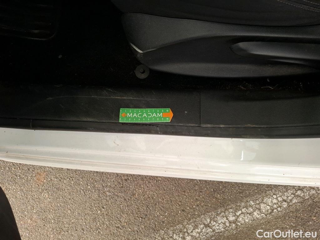  Peugeot  208  Affaire Premium Pack 1.5 HDi 100CV BVM5 E6dT #20