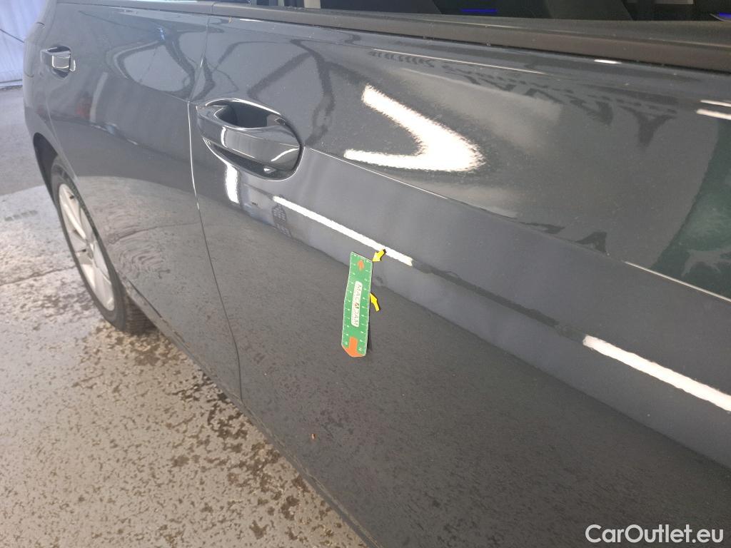  Volkswagen  Golf   / 2020 / 5P / Berline 2.0 TDI SCR 115 DSG7 LIFE BUSINESS #3