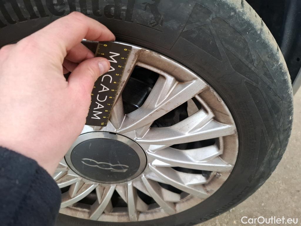  Fiat  500 FIAT  2015 3P Berline Hybrid 10 BSG 70 ch Dolcevita #11