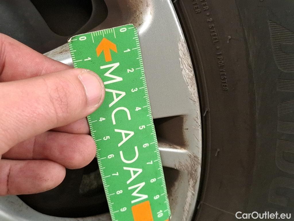  Peugeot  208  Affaire Premium Pack 1.5 HDi 100CV BVM5 E6dT #58