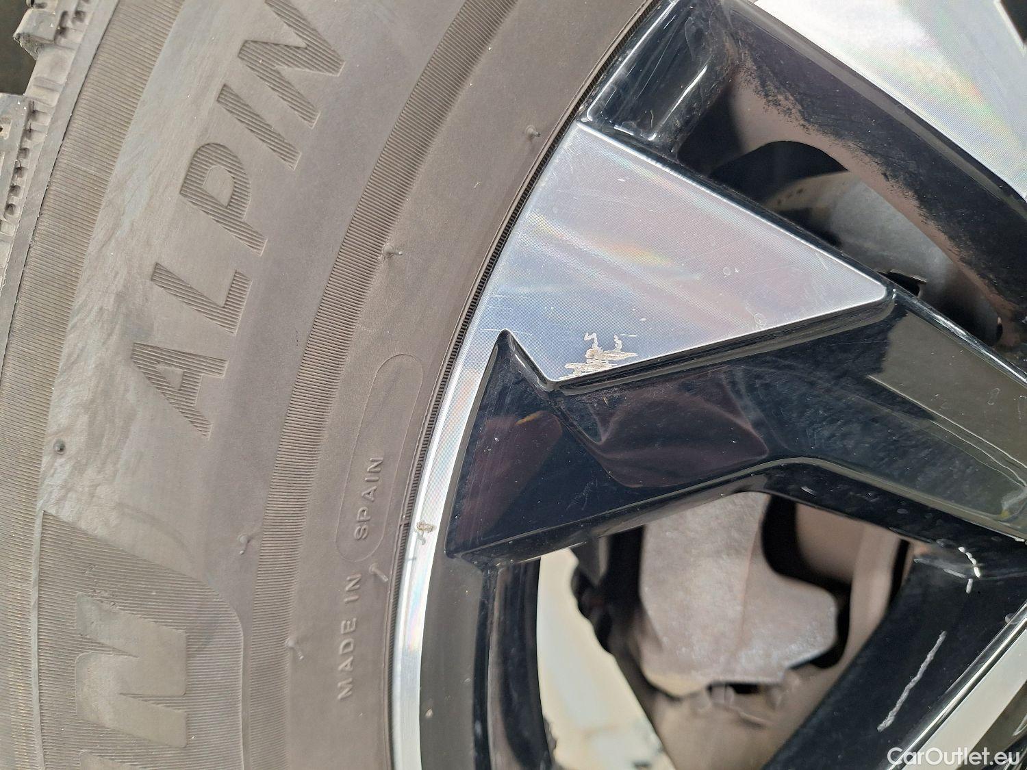  Peugeot  2008 Peugeot,  '19, Peugeot  1.2 Puretech 96kW S&S GT 5d #7