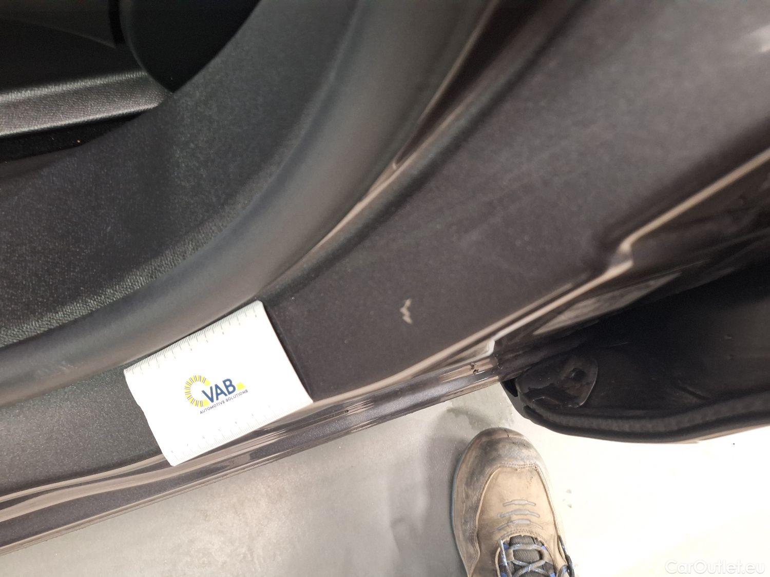  Peugeot  2008 Peugeot,  '19, Peugeot  1.2 Puretech 96kW S&S GT 5d #30