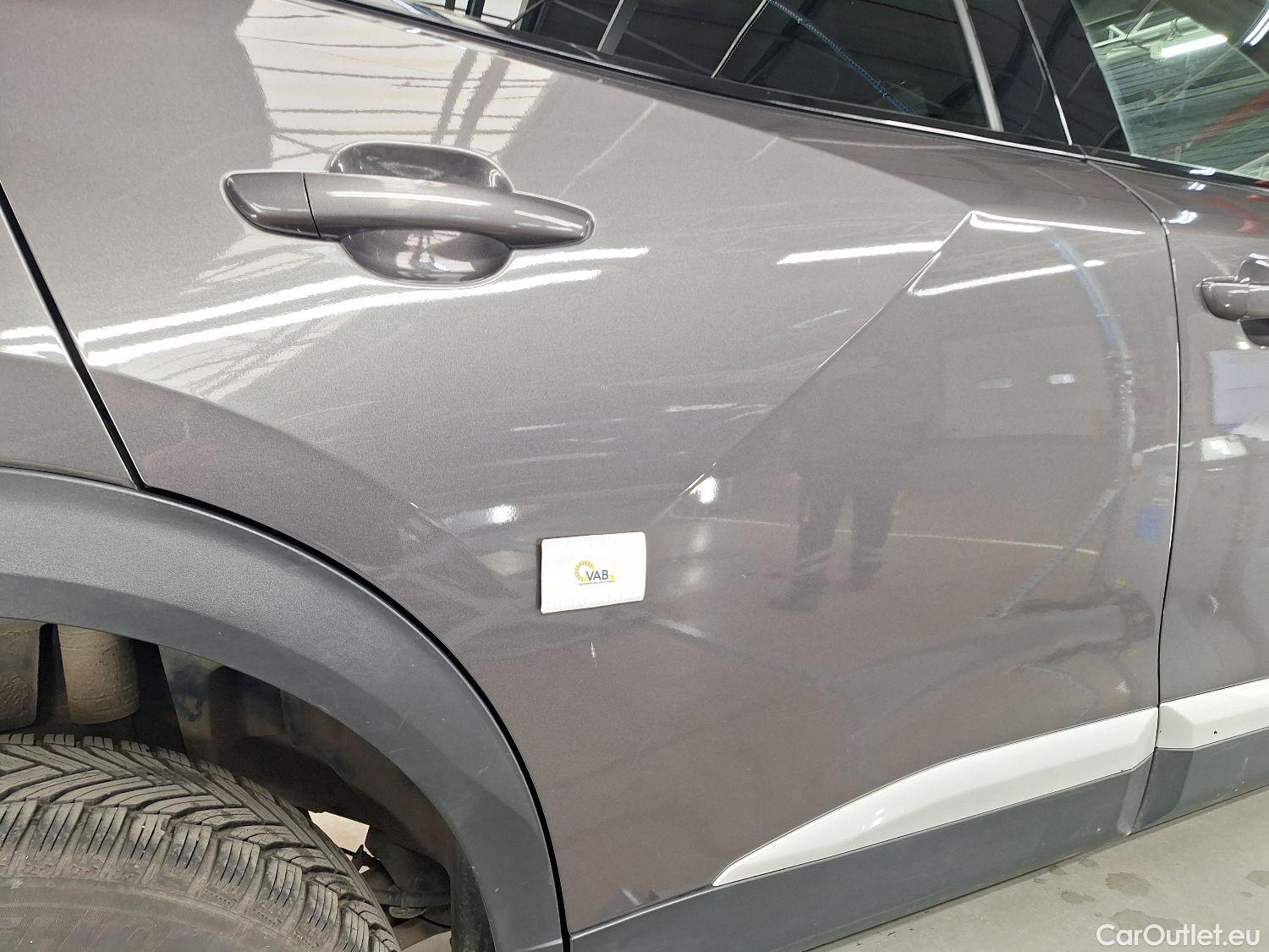  Peugeot  2008 Peugeot,  '19, Peugeot  1.2 Puretech 96kW S&S GT 5d #12