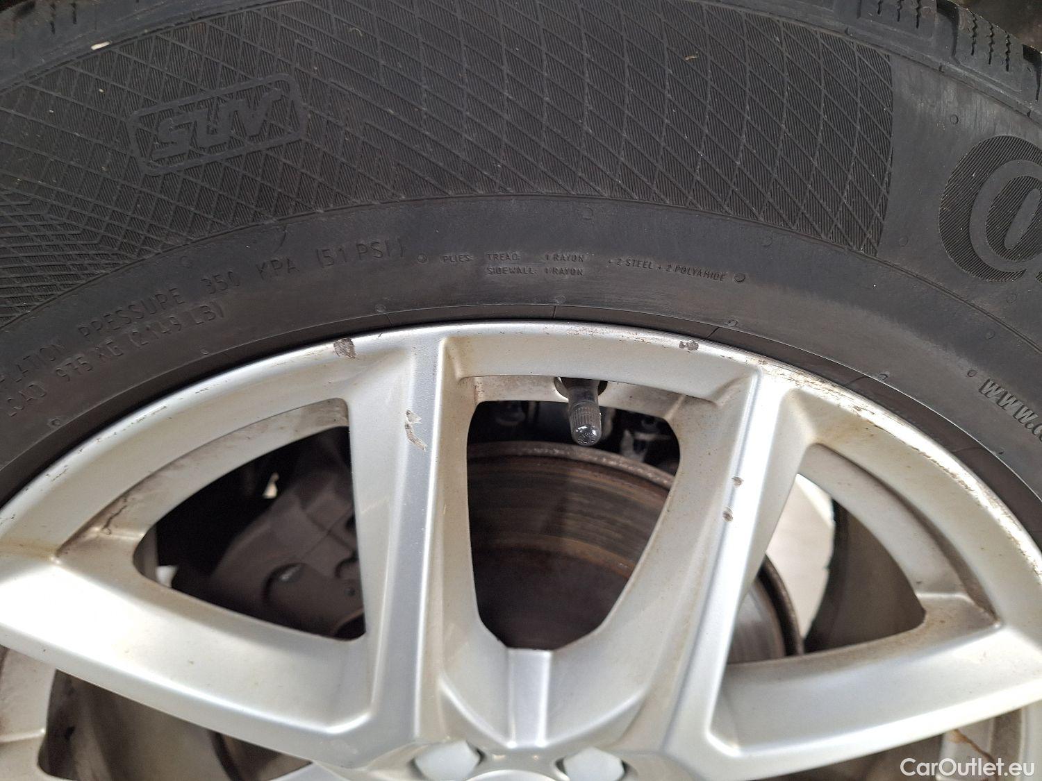  Volvo  XC60 Volvo,  '17, Volvo  D4 120kW Geartronic Momentum Pro 5d #8