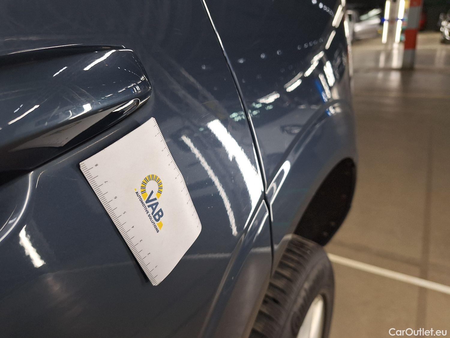  Volvo  XC60 Volvo,  '17, Volvo  D4 120kW Geartronic Momentum Pro 5d #27