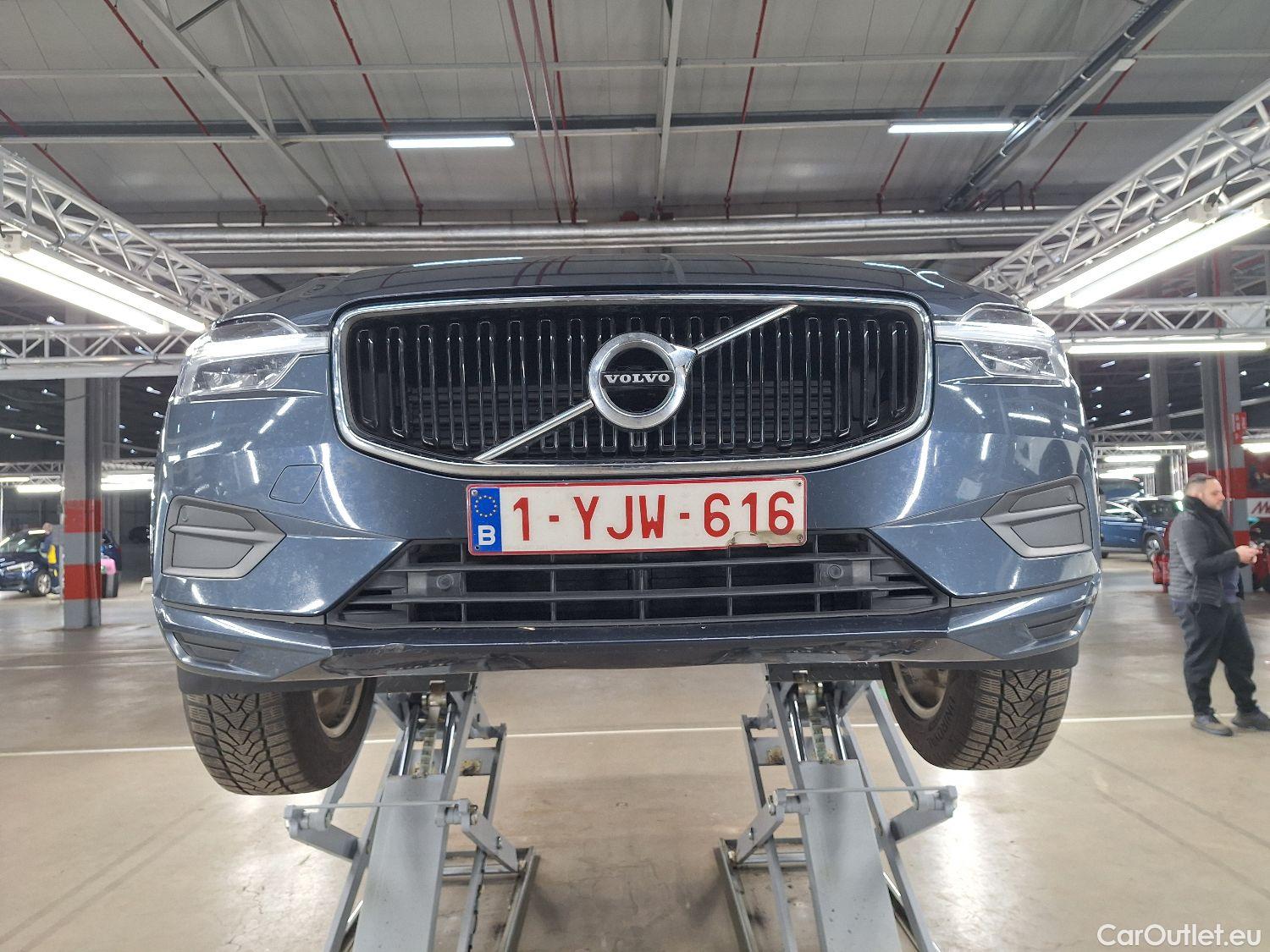  Volvo  XC60 Volvo,  '17, Volvo  D4 120kW Geartronic Momentum Pro 5d #1