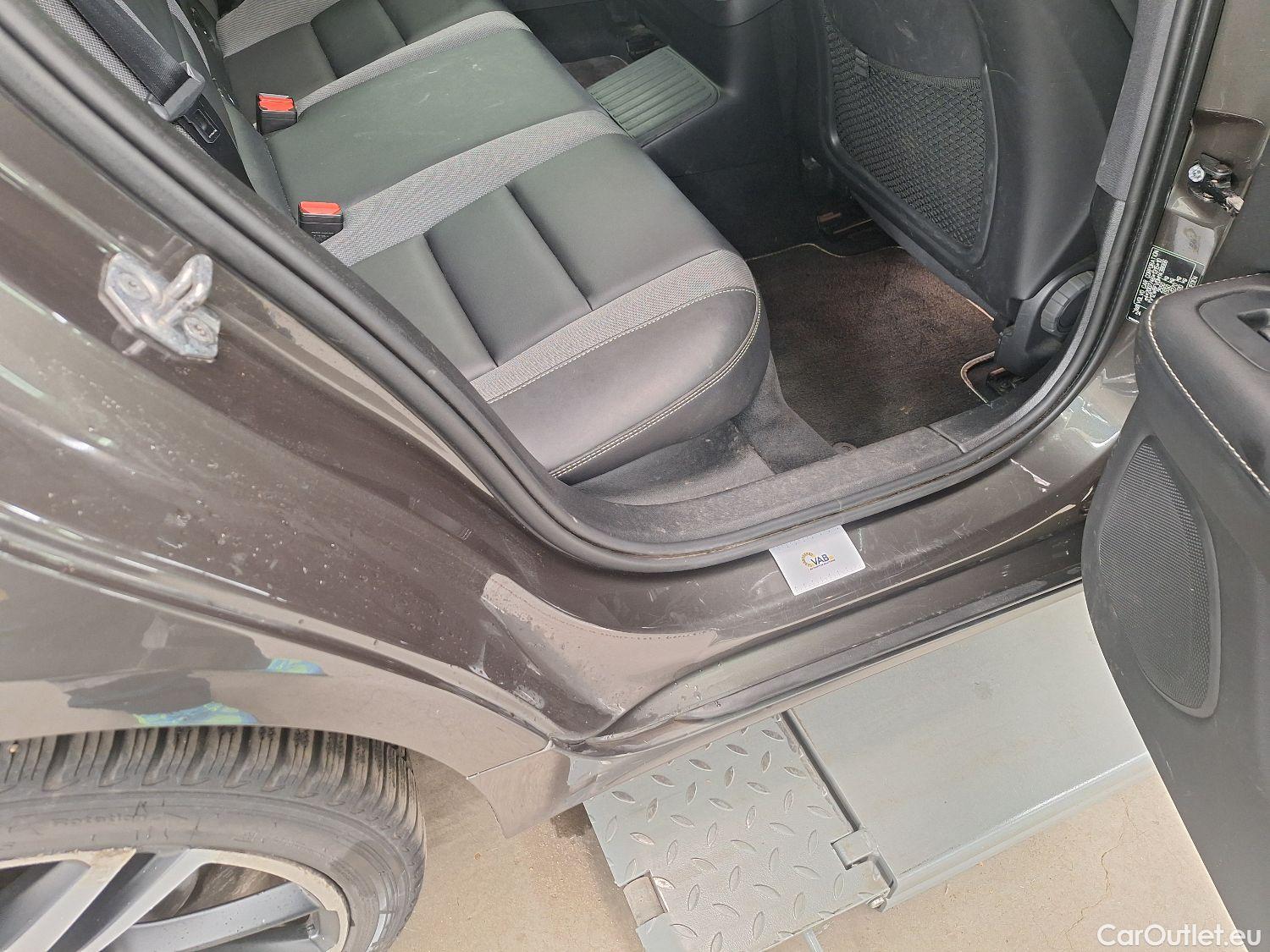  Volvo  V60 Volvo,  '18, Volvo  T6 Recharge 4x4 Geartronic R-Design 5d #33