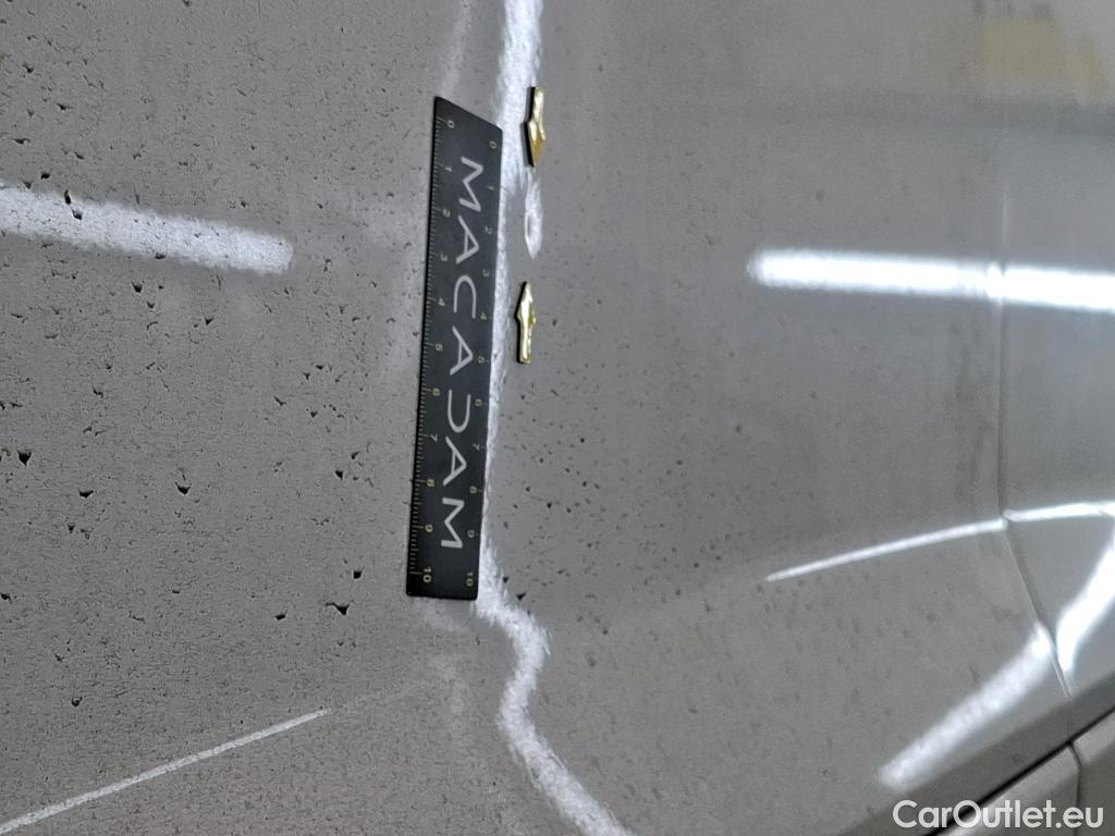  Volkswagen  T-ROC  R-Line 1.5 TSI 150CV BVA7 E6d #50