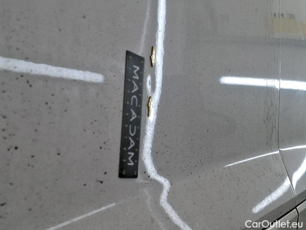  Volkswagen  T-ROC  R-Line 1.5 TSI 150CV BVA7 E6d #51