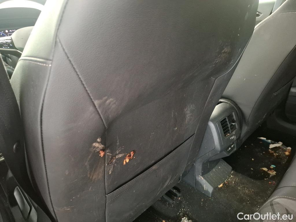  Volkswagen  T-ROC  R-Line 1.5 TSI 150CV BVA7 E6d #42