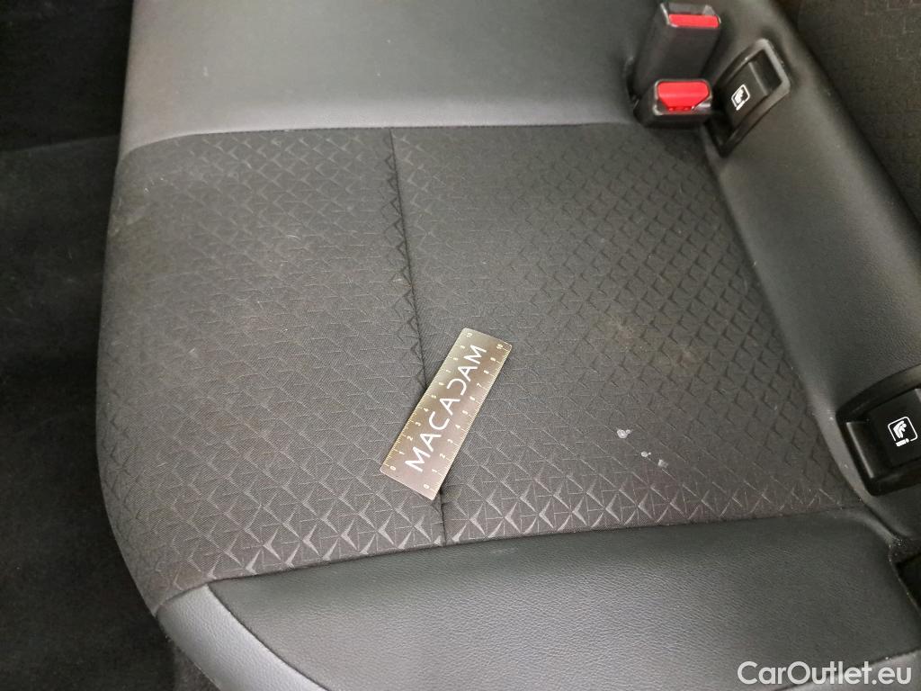  Nissan  Juke NISSAN  2019 5P Crossover Hybrid 143 Business #19